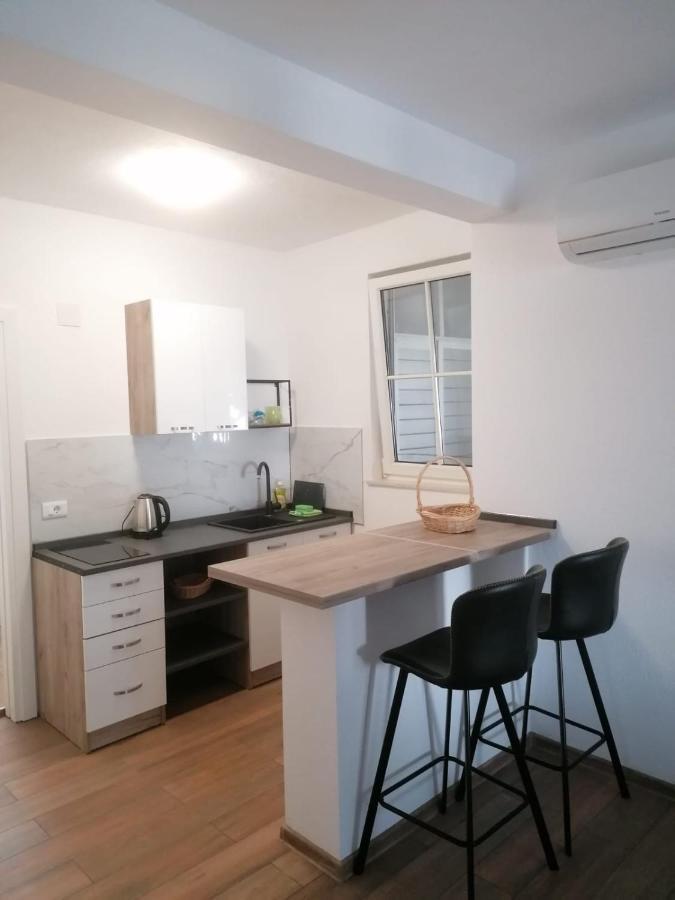 Vila Mateja Apartman Trogir Kültér fotó